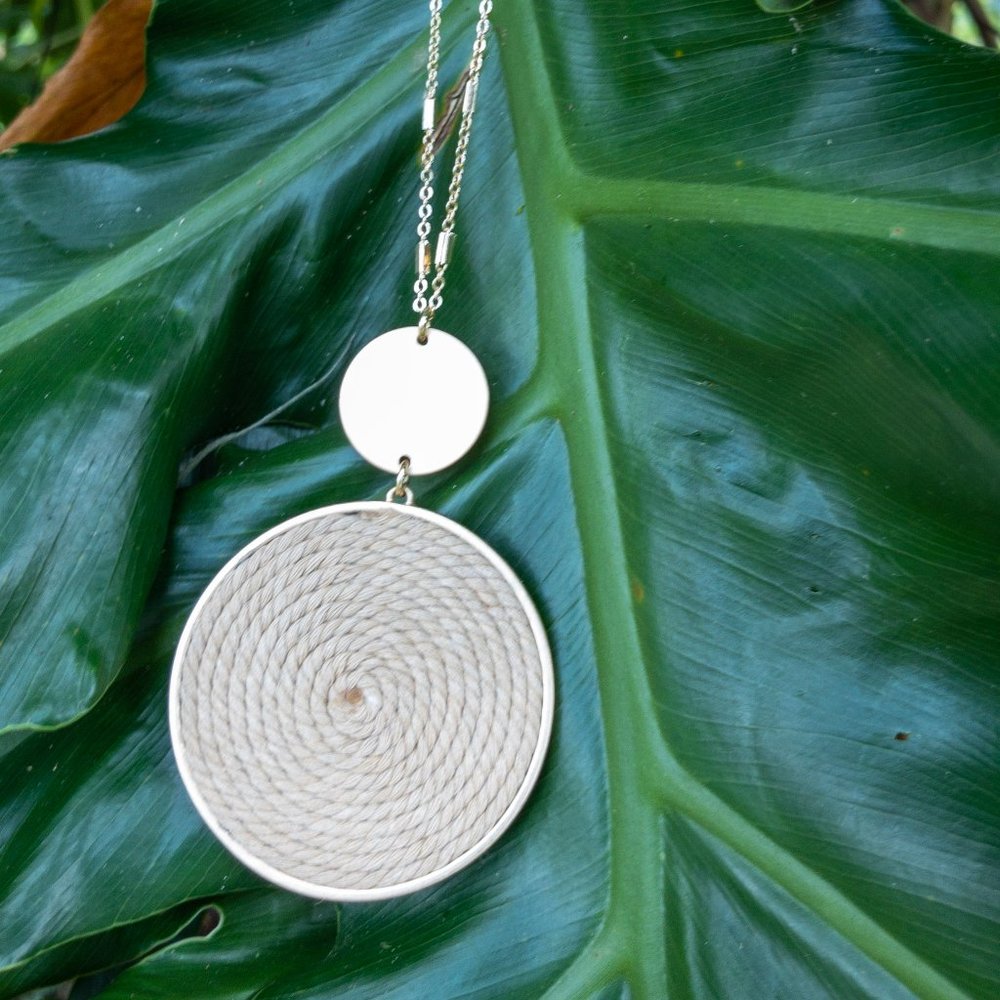 Rope swirl necklace with gold ball studs